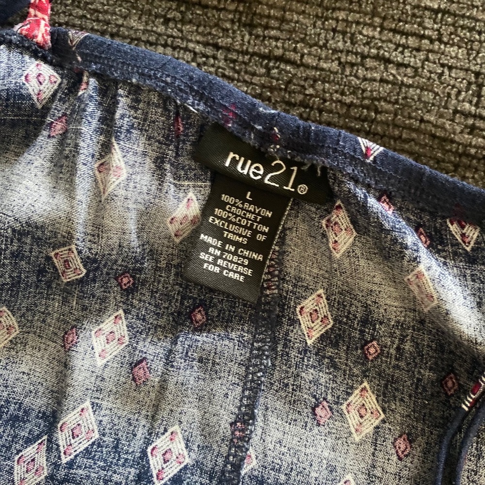 Cute knee length Rue 21 dress - Picture 6 of 7